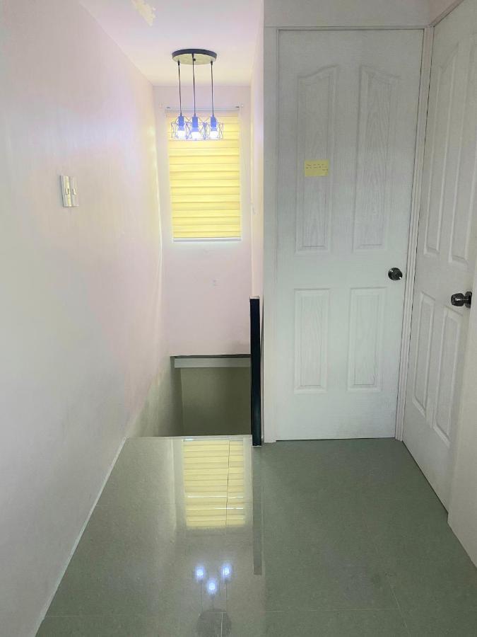 2 Bedroom Townhouse In Bacolod City מראה חיצוני תמונה
