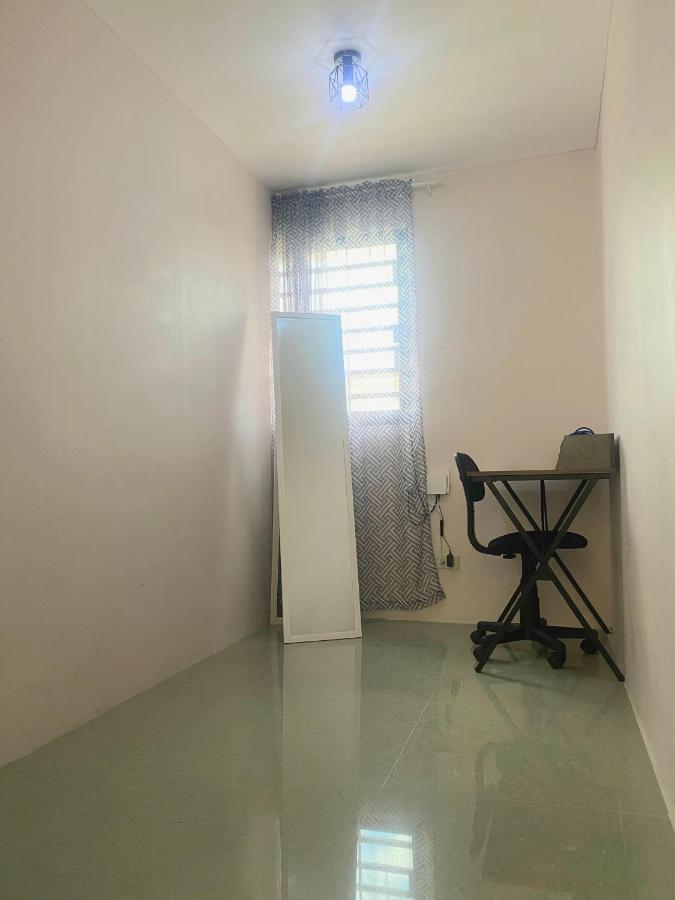 2 Bedroom Townhouse In Bacolod City מראה חיצוני תמונה